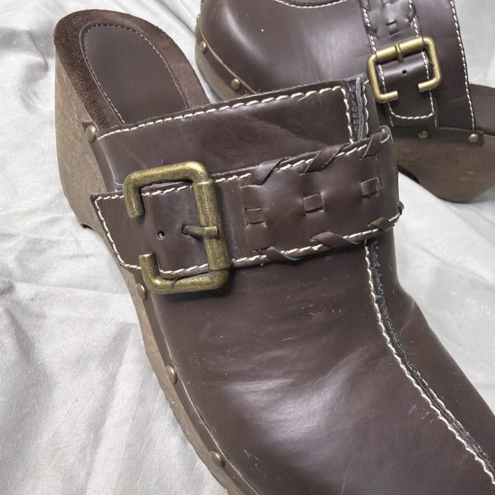 Vintage Route 66 Brown Platform Clogs Women's US 9.5 Shoes Buckle Studs 90s Y2K - Picture 2 of 7